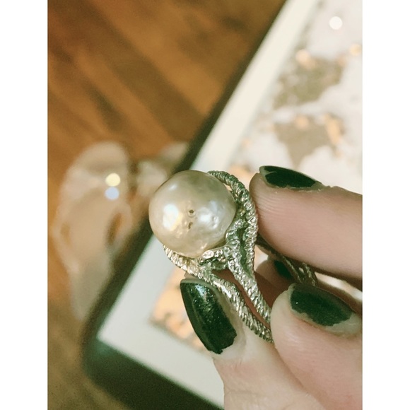 Funky Pearl Ring - Picture 3 of 3